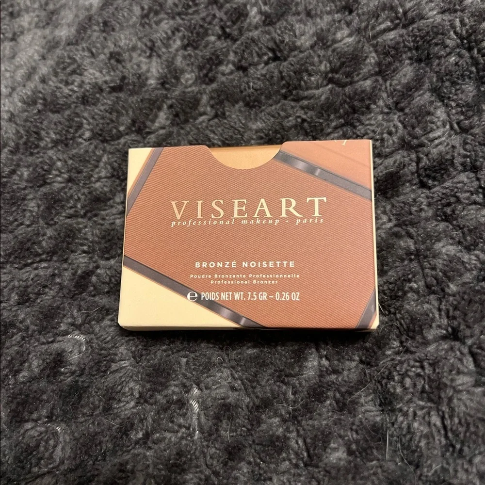 New in box Viseart bronze palette